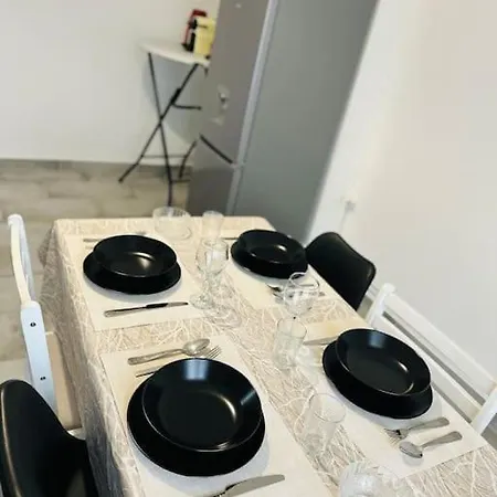 Le Kaya, Spacieux Et Convivial *